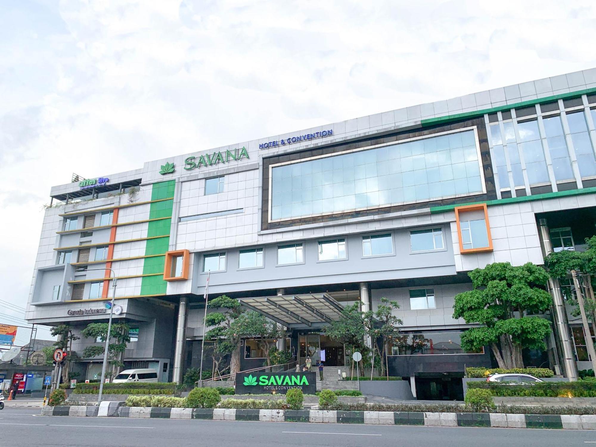 Savana Hotel & Convention Malang Exterior photo